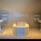 Mindervalide kamer | met douche | Van der Valk Hotel Cuijk - Nijmegen Mindervalide kamer | met douche | Van der Valk Hotel Cuijk - Nijmegen