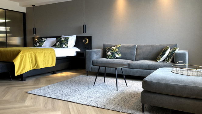 Familiy suite living