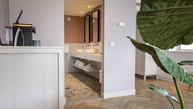 Junior suite ibiza hotel cuijk badkamer