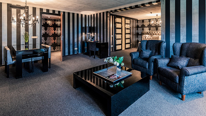 Junior suite classic zwart overzicht